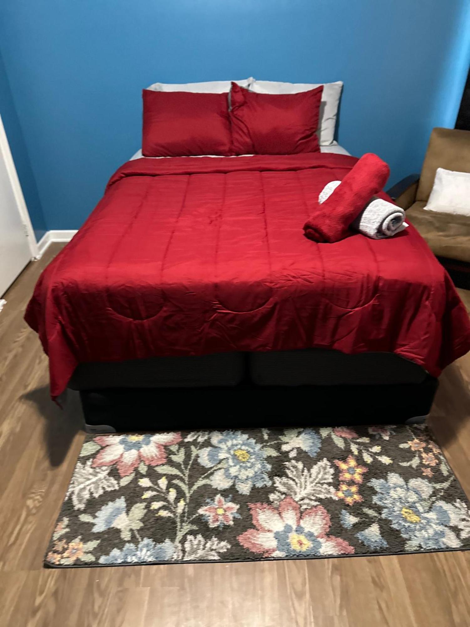 Fidelia Garnet Room, Queen Bed Minutes From Newark Liberty International Airport And Newark Penn Station מראה חיצוני תמונה